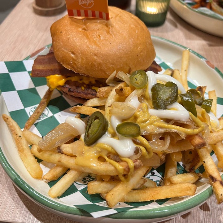 photo of Neat Burger Milano | Merlata Bloom Smash Burger shared by @gretyl on  08 May 2024 - review