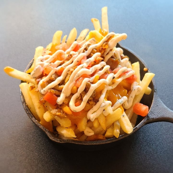 photo of 4th & State Loaded fries shared by @agreene428 on  19 Aug 2023 - review