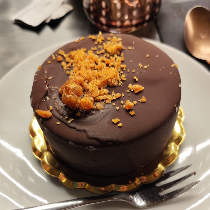 photo of Gelateria Azzurra torta gelato monoporzione shared by @lisabambinasaggia on  27 Mar 2025 - review