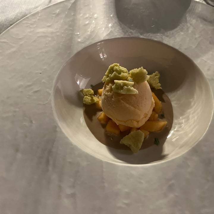 photo of L'Agave melone, nocciole tostate e maggiorana shared by @laraaleo on  22 Aug 2024 - review