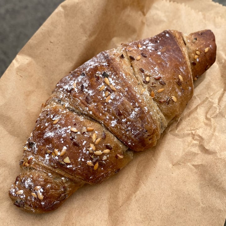 photo of Groundstate Coffee Blueberry Croissant shared by @meganthevegetable on  07 May 2024 - review
