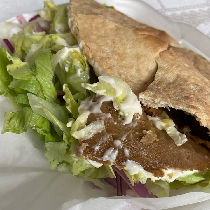 photo of Bobbos Fish Bar Vegan Kebab shared by @whatrebeccaeats on  06 Aug 2025 - review