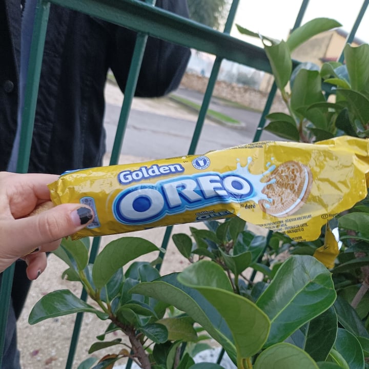 photo of Oreo golden oreo shared by @estefanyreey on  04 Sep 2023 - review