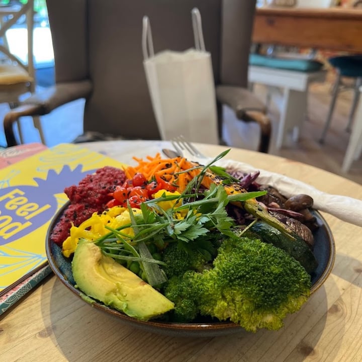 photo of Feel Good Rainbow Buddha Bowl shared by @david- on  26 Apr 2024 - review