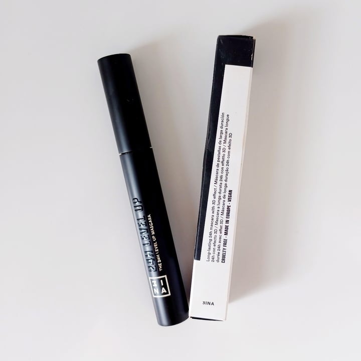 photo of 3INA 900 the 24h level up mascara shared by @angso on  29 Aug 2023 - review