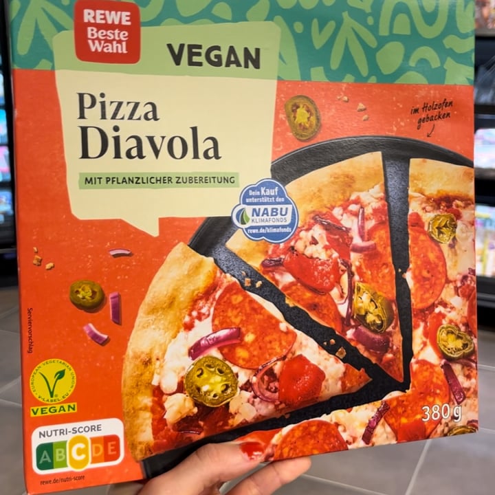 photo of REWE Beste Wahl Pizza Diavola shared by @xanaramos on  26 Aug 2023 - review