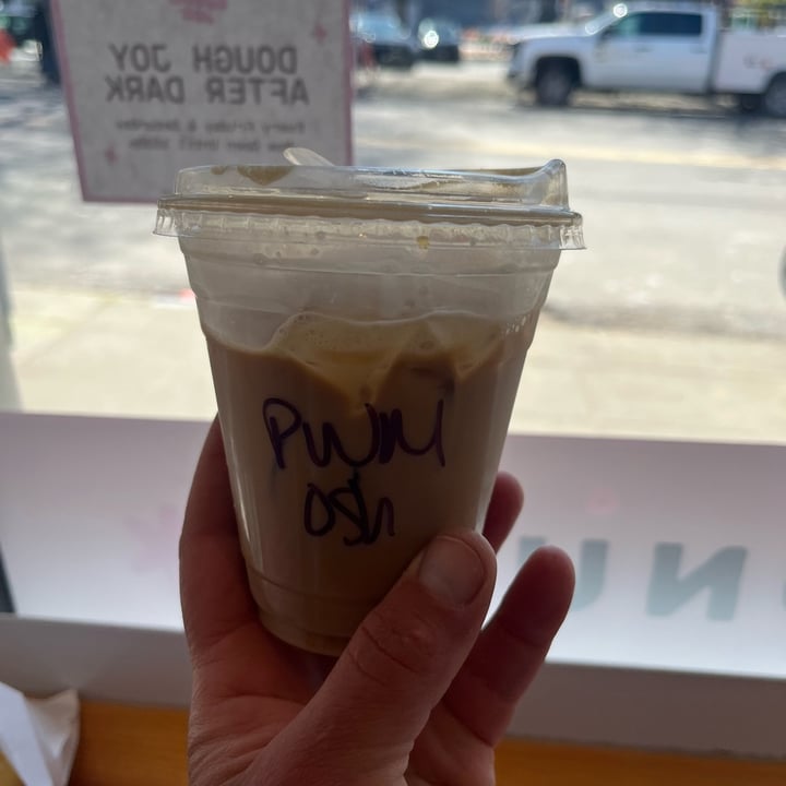photo of Dough Joy white chocolate pistachio latte shared by @oshmorethstorm on  20 Apr 2024 - review