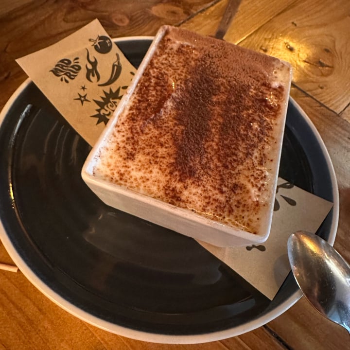photo of Mad Mad Vegan tiramisu shared by @canica on  18 Dec 2023 - review