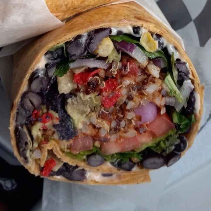 photo of Juicy's Wellness Cafe Southwest Crunchwrap shared by @cumberlandplateaupam on  19 Oct 2023 - review