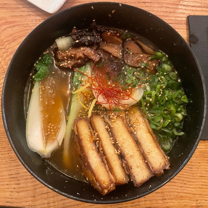 photo of Buya Ramen Factory Vegan Yuzu Shio shared by @napoleonegiulia on  15 Jun 2025 - review