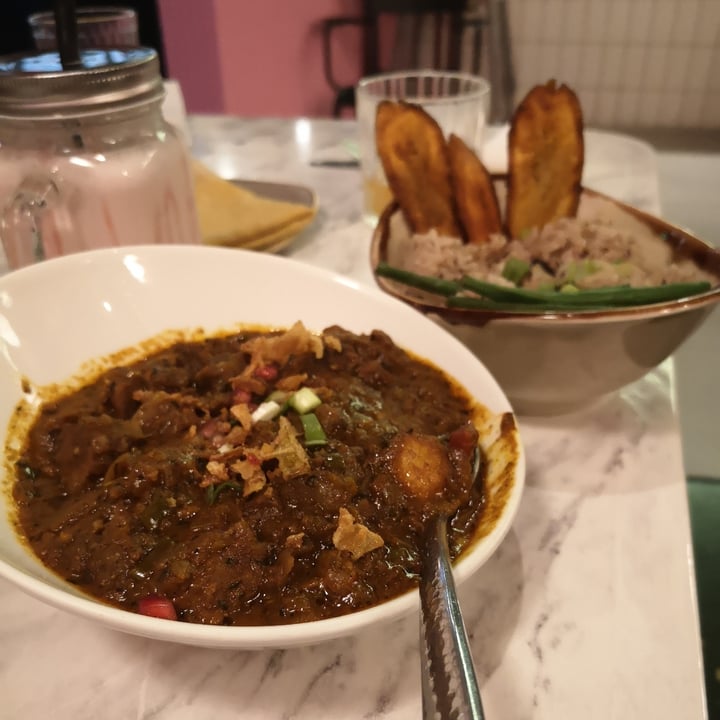 photo of Meat The Vegans - Multicuisine Vegan Curry Goat shared by @think-of-the-euth on  08 Apr 2024 - review