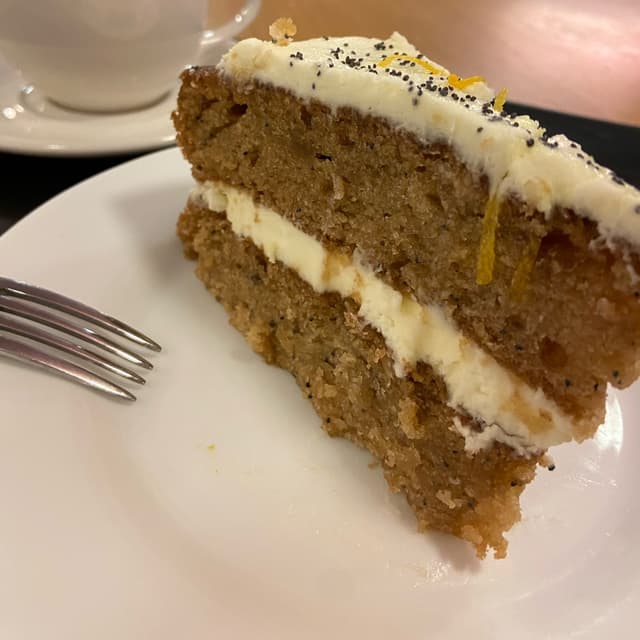 Photo of the dish “Vegan lemon and poppyseed cake”