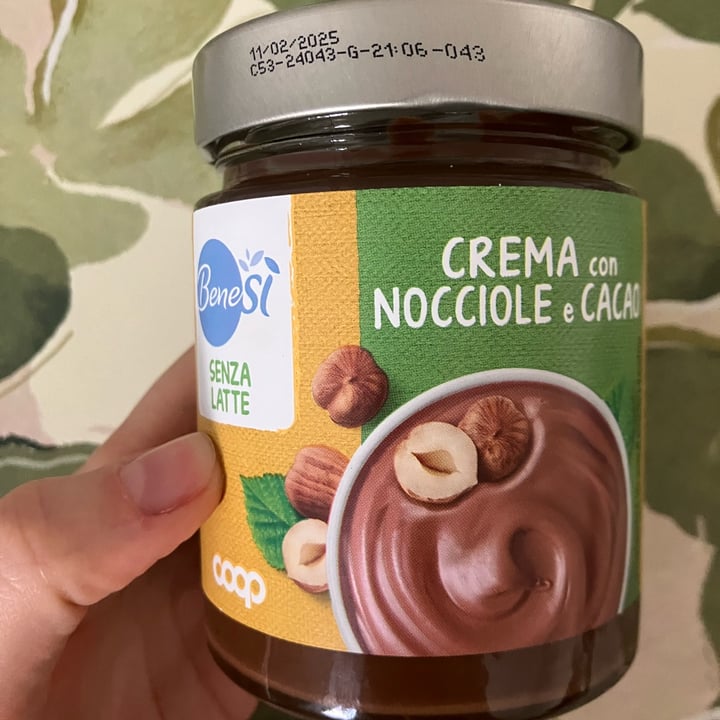 photo of coop bene-sì crema con nocciole e cacao shared by @isabellag on  09 May 2024 - review