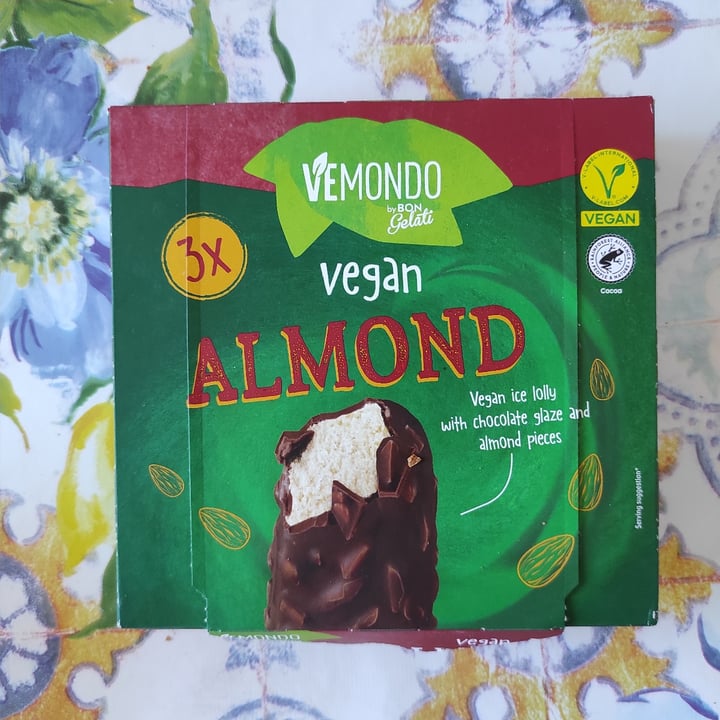 photo of Vemondo 3X Vegan Almond shared by @jesseats on  01 Nov 2024 - review