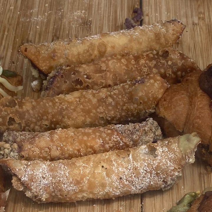 photo of Oh My Days Vegan Cafe Cannoli shared by @blacklilyleaf on  08 Feb 2025 - review