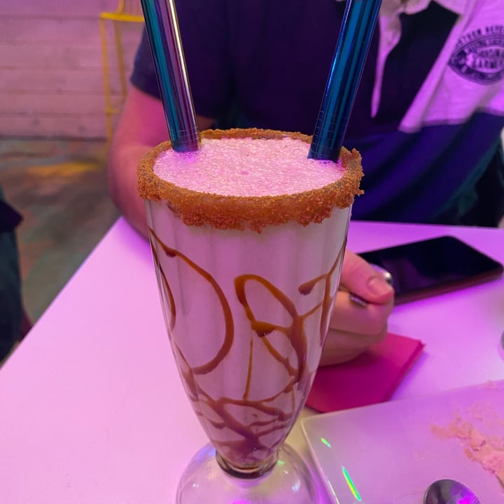 photo of Freedom Cakes Lotus Shake shared by @quinn06 on  27 Mar 2024 - review