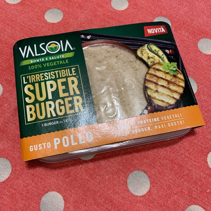 photo of Valsoia L'irresistibile Super Burger Gusto Pollo shared by @calogero on  26 Nov 2023 - review