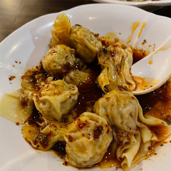 photo of Tofu vegan Spitalfields Wontons In A Special Sauce shared by @katelouisepowell on  28 Jan 2024 - review