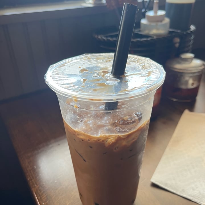 photo of Happy Flower Eatery and Boba Vietnamese coffee shared by @trashpicksticks on  16 Apr 2024 - review