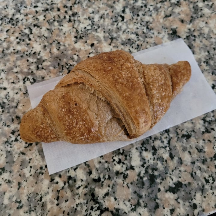 photo of Bar Friend of Roncali Laura Cornetto Integrale Al Lampone shared by @a1ex on  27 Aug 2023 - review
