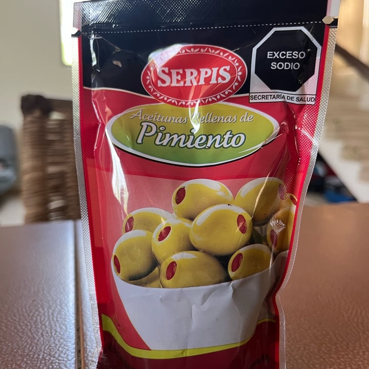 photo of Serpis Aceitunas con pimientos shared by @corinalawrence on  30 May 2024 - review