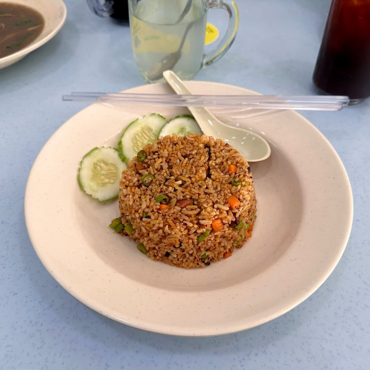 photo of Delish Vegan Restaurant Szechuan Mala Fried Rice shared by @dafnelately on  08 Oct 2023 - review