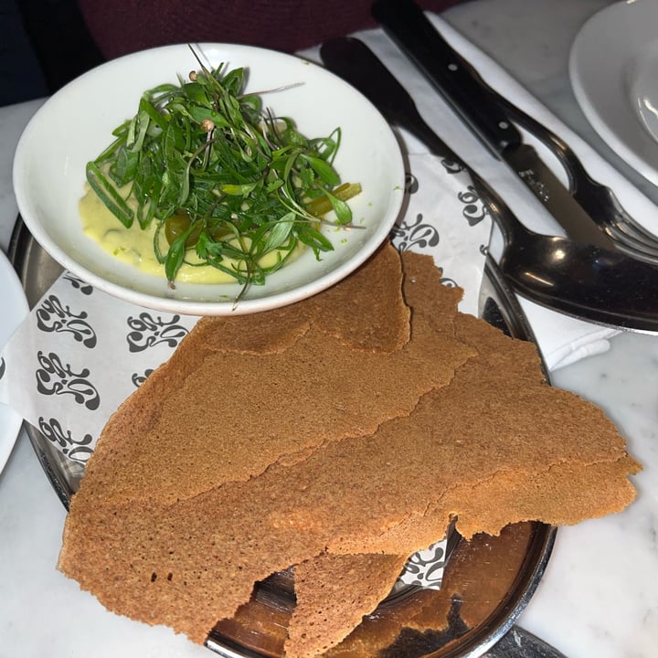 photo of Faubourg Daimant Guacamole De Broccoli shared by @alistar on  08 Oct 2025 - review