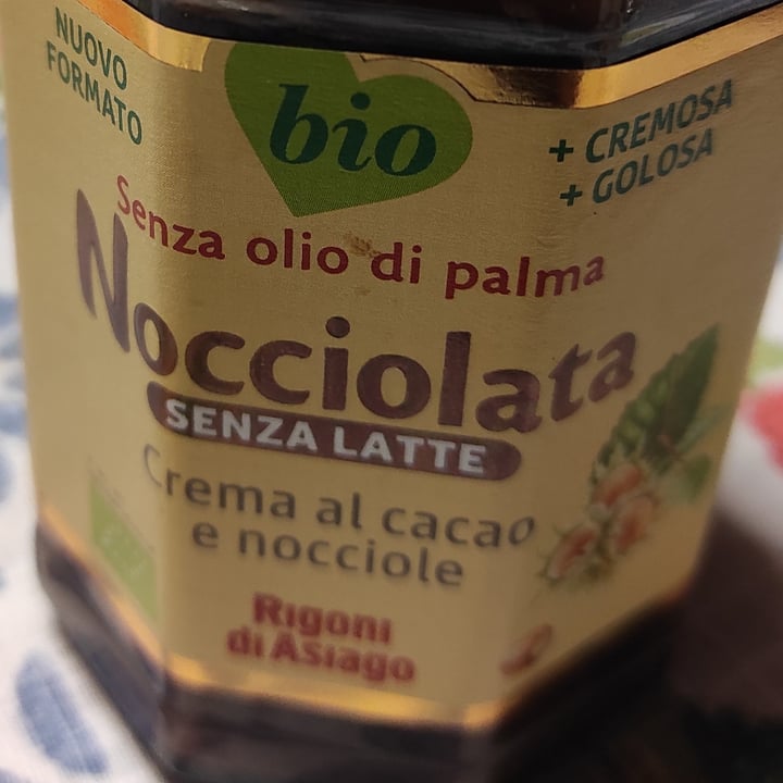 photo of Rigoni di Asiago Nocciolata - crema al cacao e nocciole senza latte shared by @alessandraaaa on  07 May 2024 - review
