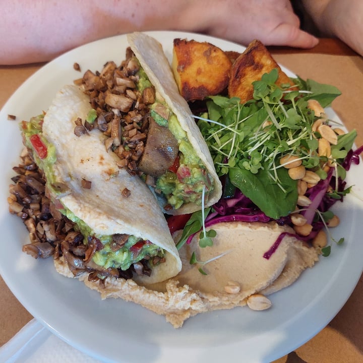 photo of Hans Cocina Natural Taco De Champis shared by @pauantovila on  16 Nov 2024 - review