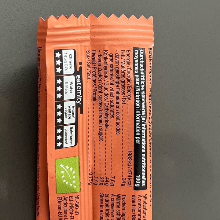 photo of Veganz Choc Bar Peanut Caramel shared by @brainstorming7 on  20 Jan 2024 - review