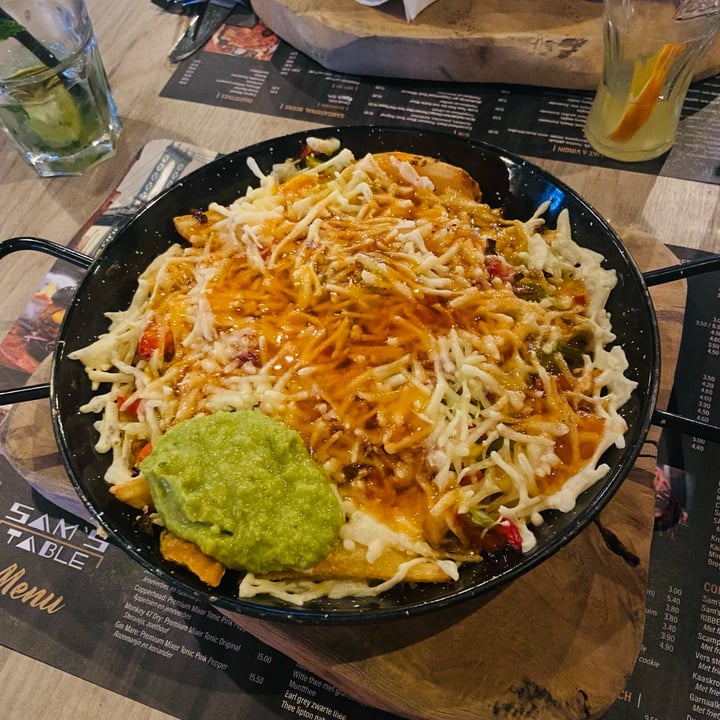 Sam’s Table Berlare, Belgium Vegan Gehakt Fries Review | abillion