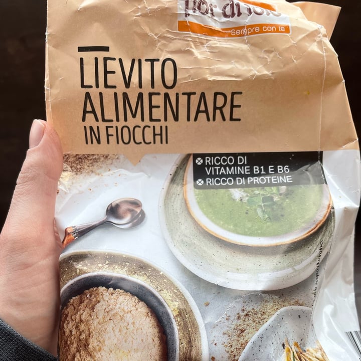 photo of Fior di Loto lievito alimentare in fiocchi shared by @vittolovestahini on  07 Feb 2024 - review