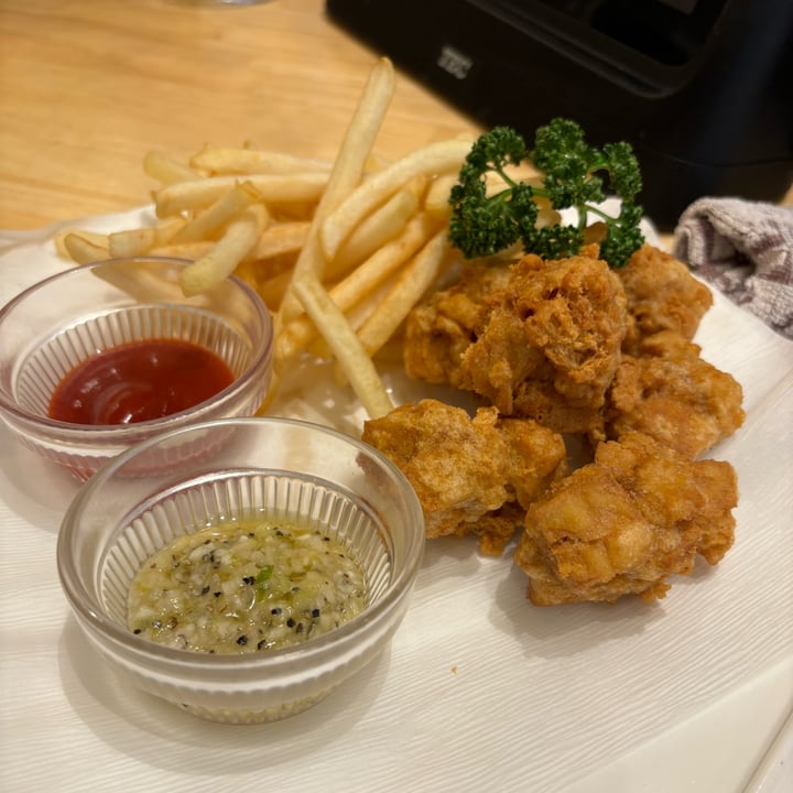 photo of KOMEDA is □（コメダイズ） Tofu karaage shared by @itsrinokt12 on  17 May 2024 - review