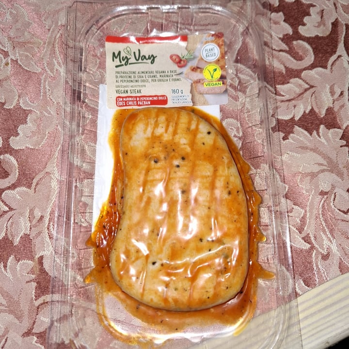 photo of MyVay bistecca vegana con marinata di peperoncino dolce shared by @nixandstuffs on  16 Jan 2025 - review