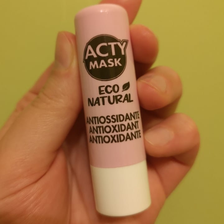 photo of Acty mask lip balm antiossidante shared by @aleveganfoodlover on  02 May 2024 - review