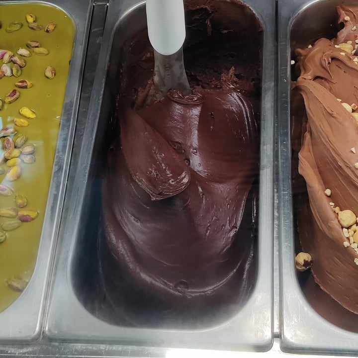 photo of Gelateria Creamy Gelato Gusto Cioccolato Fondente shared by @michelanice on  20 Aug 2023 - review
