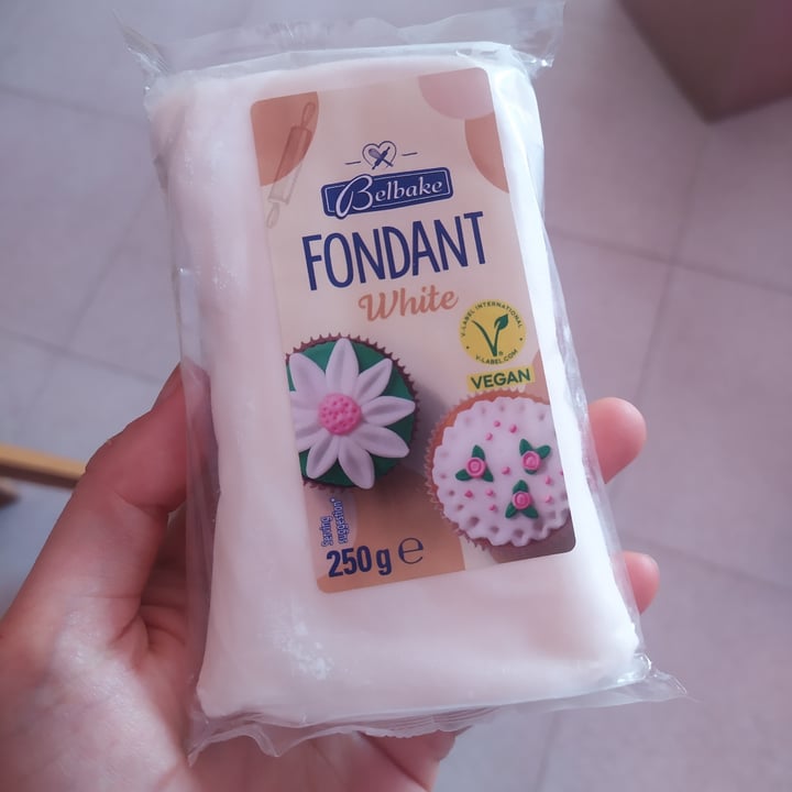 photo of Belbake fondant White shared by @fraveganita on  17 May 2024 - review