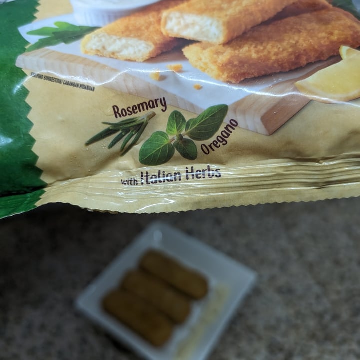 photo of Harvest Gourmet Crispy Fish-Free Fingers shared by @stevenneoh on  06 May 2024 - review