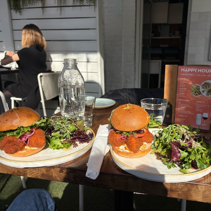 photo of Fresh on Crawford Buffalo Cauliflower Sandwhich shared by @vegandidsystem on  21 Mar 2025 - review