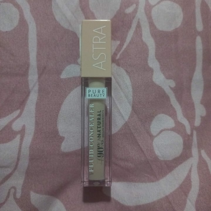 photo of Astra Pure Beauty fluid concealer shared by @agataa00 on  29 Dec 2023 - review
