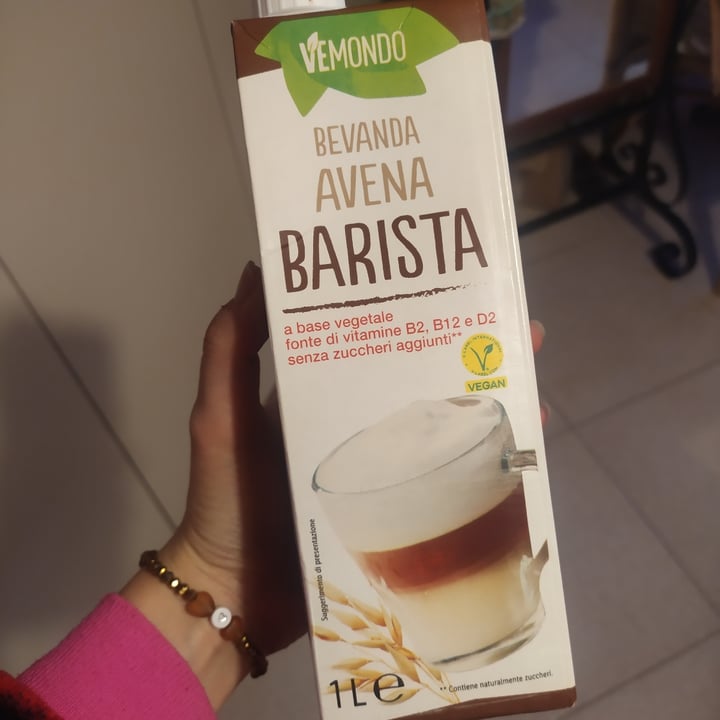 photo of Vemondo bevanda avena barista shared by @fraveganita on  29 Apr 2024 - review