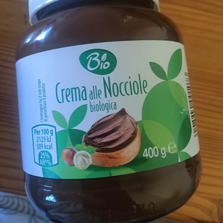 photo of Bio iN's crema alle nocciole biologica shared by @artemisianera on  09 Sep 2024 - review