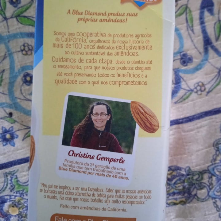 photo of Almond Breeze leite de amêndoas e baunilha shared by @karemandrade on  15 Jul 2024 - review