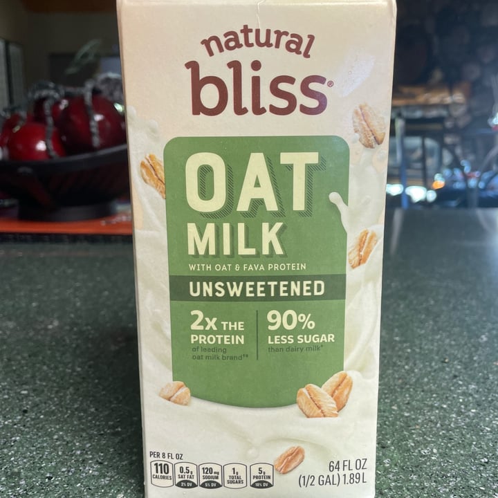 photo of Natural bliss Oat Milk Unsweetened shared by @julie4theanimals on  08 Oct 2023 - review