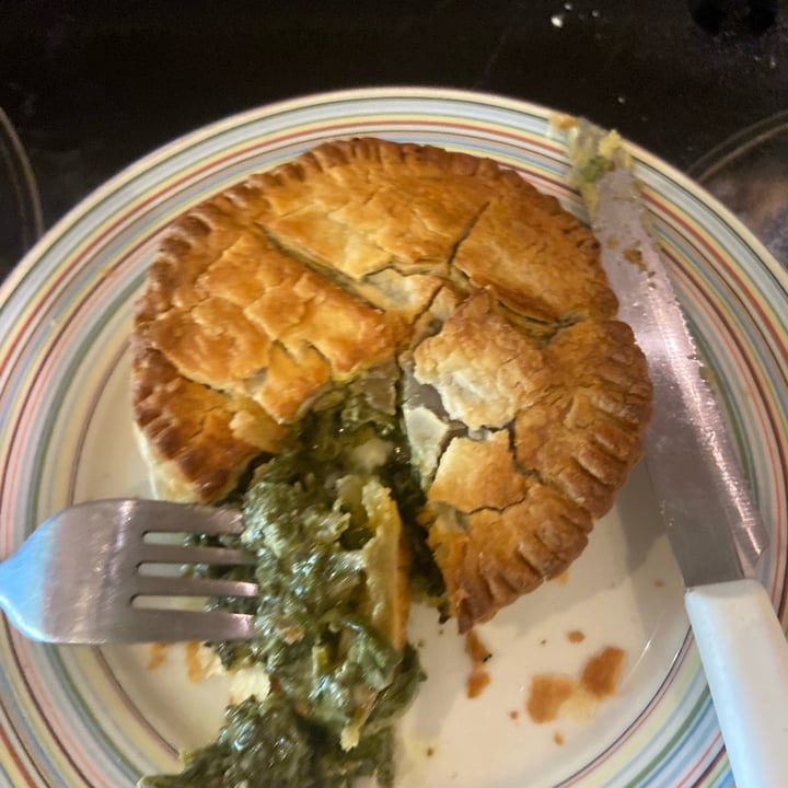 photo of Pizzasaurus Spinach & Feka Pie shared by @leighclare29 on  06 Apr 2025 - review