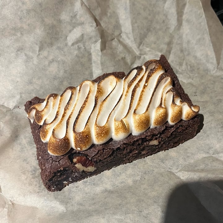 photo of Mud Pie Bakery & Coffee rocky road gf brownie shared by @emmamolteni on  15 Jan 2024 - review