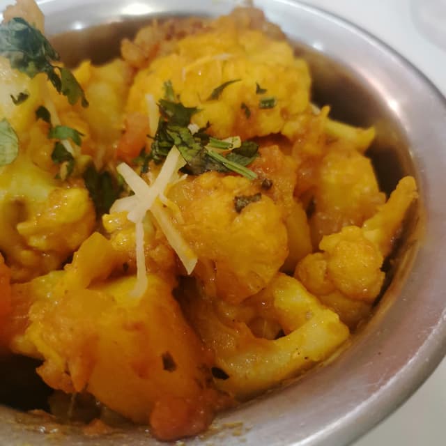 Photo of the dish “Alu ghobi”