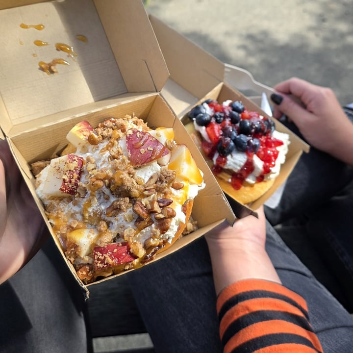 photo of Cinnaholic Berry Blast shared by @nowgivememybones on  16 Sep 2025 - review