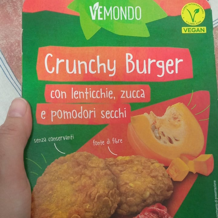 photo of Vemondo crunchy burger con lenticchie zucca e pomodori secchi shared by @melanzanamiz on  05 May 2024 - review