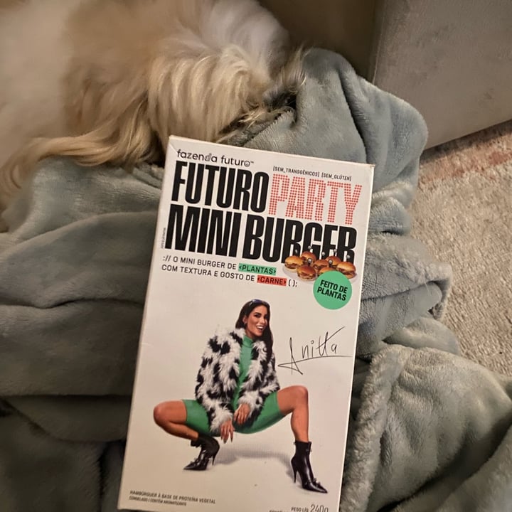 photo of Fazenda Futuro - Future Farm Futuro Party Mini Burger shared by @malu26 on  06 Sep 2023 - review